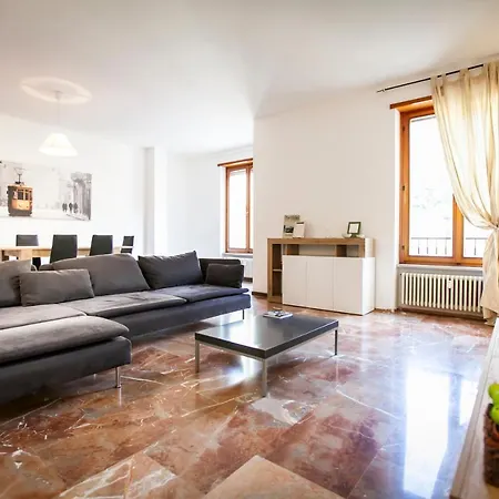 Apartment Dante108 Como