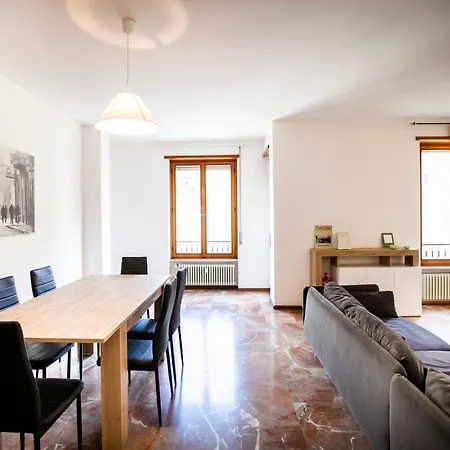 Apartment Dante108 Como