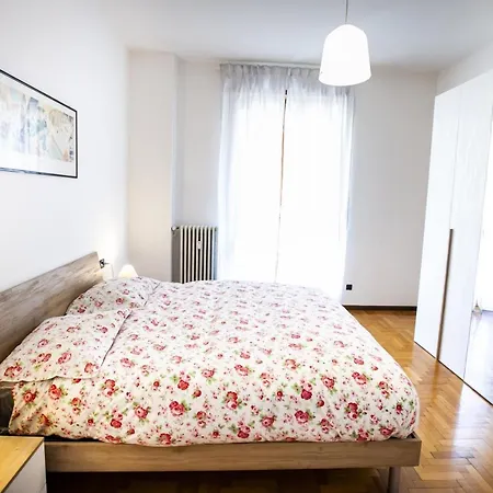 Lägenhet Dante108 Como